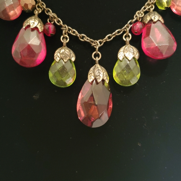 Beautiful Jennie B Crystal Statement Necklace - Picture 2 of 3